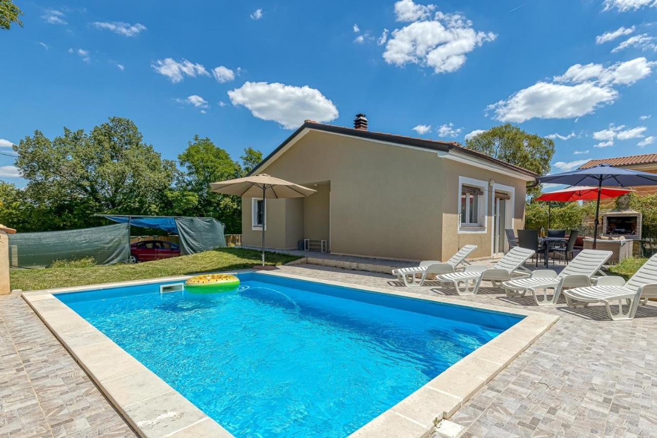 Holiday House Mir كانافانار المظهر الخارجي الصورة
