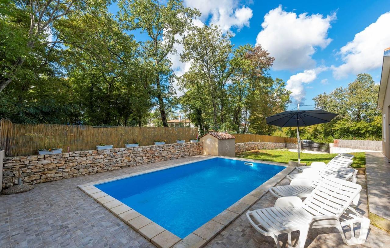 Holiday House Mir كانافانار المظهر الخارجي الصورة