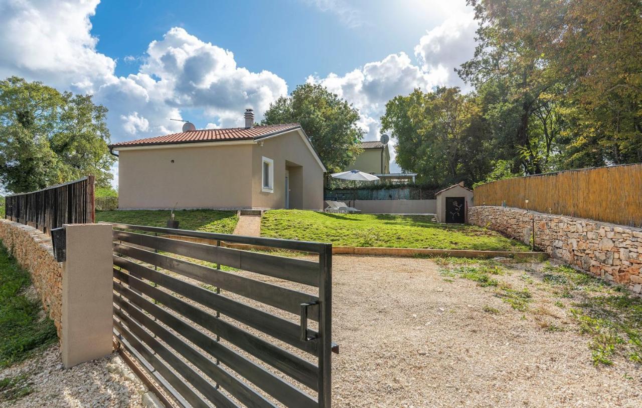 Holiday House Mir كانافانار المظهر الخارجي الصورة